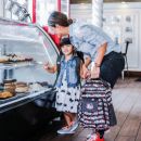 Be Right Back Рюкзак для мамы - Hello Kitty Dots & Stripes JuJuBe