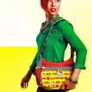 HoboBe Сумка для мамы через плечо на коляску - Hello Kitty Strawberry Stripes JuJuBe