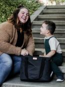 Encore Tote Сумка для коляски с крючками и ковриком - Midnight Posy JuJuBe