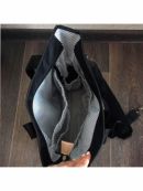 Encore Tote Сумка для коляски с крючками и ковриком - Черная JuJuBe