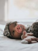 Itzy Ritzy (США) Пустышки соски силиконовые для девочек 0-6, 6-18 Розовая/Бледно розовая